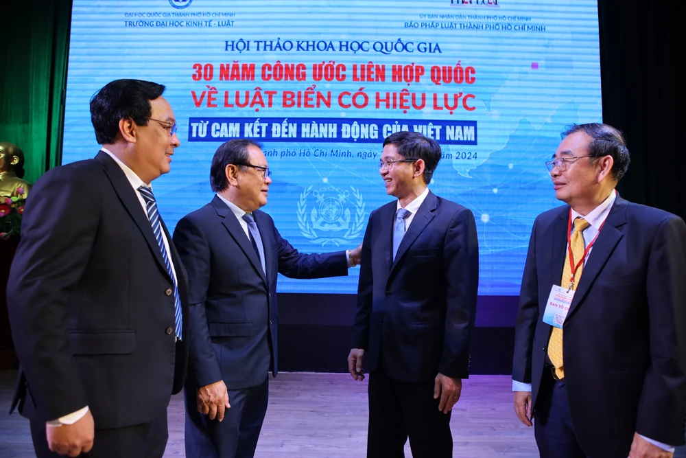 Hội thảo khoa học quốc gia 30 năm Công ước Liên hợp quốc về Luật Biển có hiệu lực. Ảnh: NHÓM PV