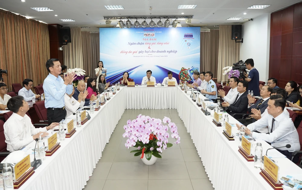 Toạ đàm ngăn chặn hàng giả hàng nhái (2).JPG