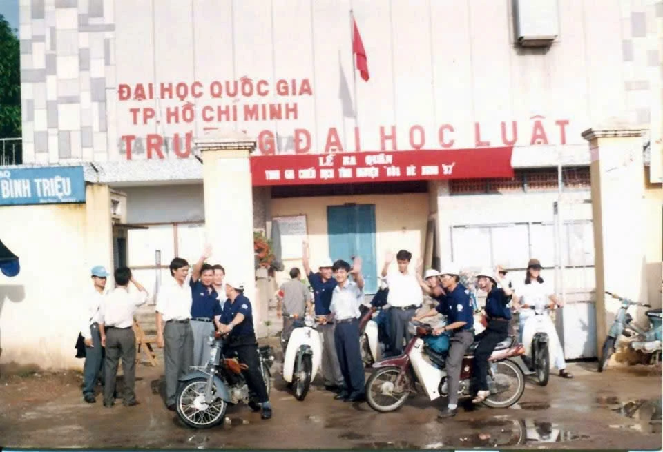 P1213_Cot phai_h4.jpg