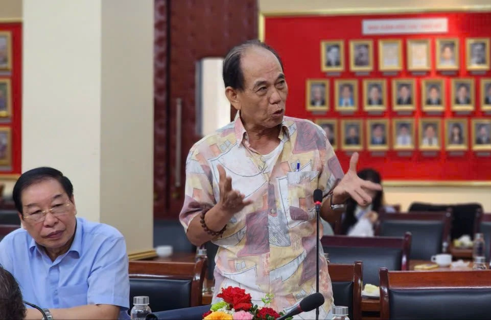 P4+5-Pham-Tuan-Khai.jpg