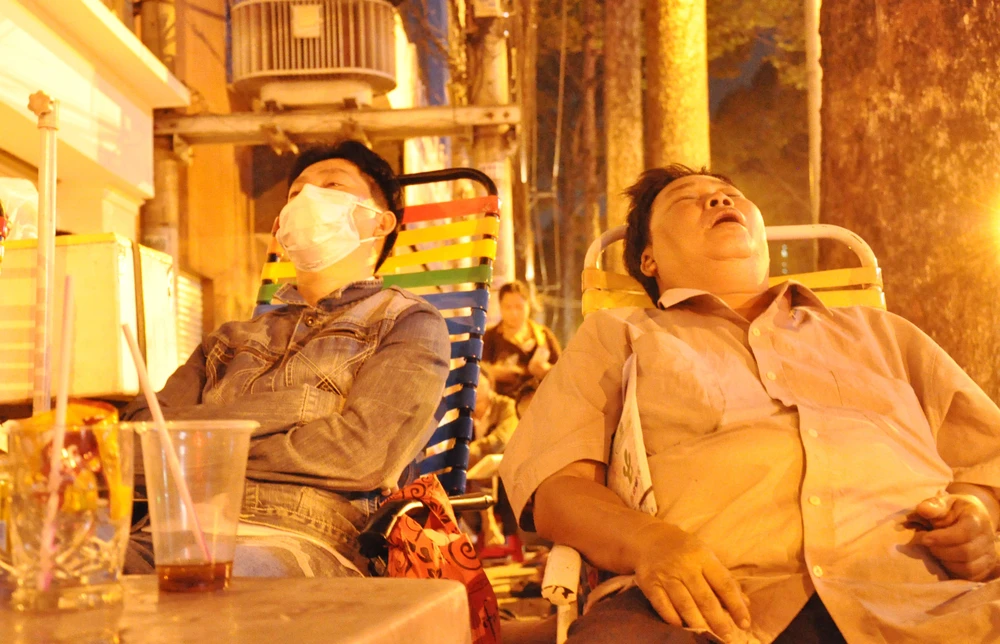 Cơn lốc vaccine đã cuốn tới Sài Gòn ảnh 6