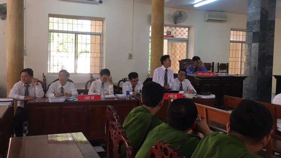 Hủy án vụ không cột được tội giao cấu, kết án dâm ô ảnh 2