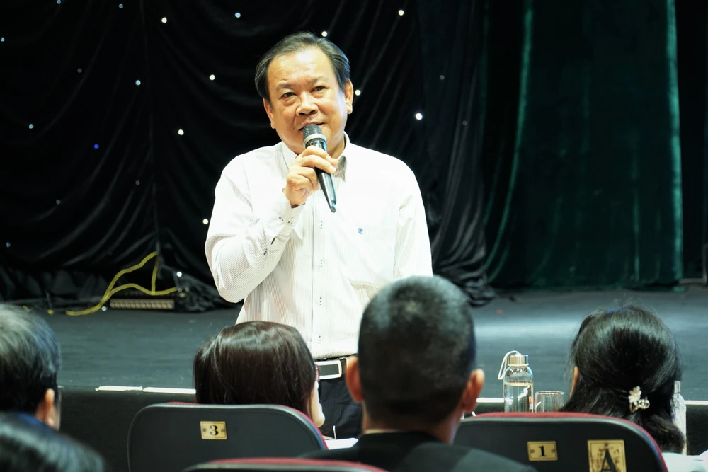 Tổng biên tập báo Pháp Luật TP.HCM Mai Ngọc Phước phát biểu tại hội nghị. Ảnh: BẢO PHƯƠNG