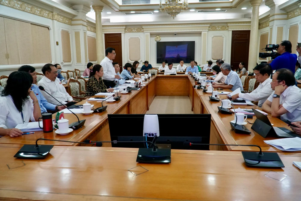 Toàn cảnh buổi giám sát. Ảnh: BẢO PHƯƠNG