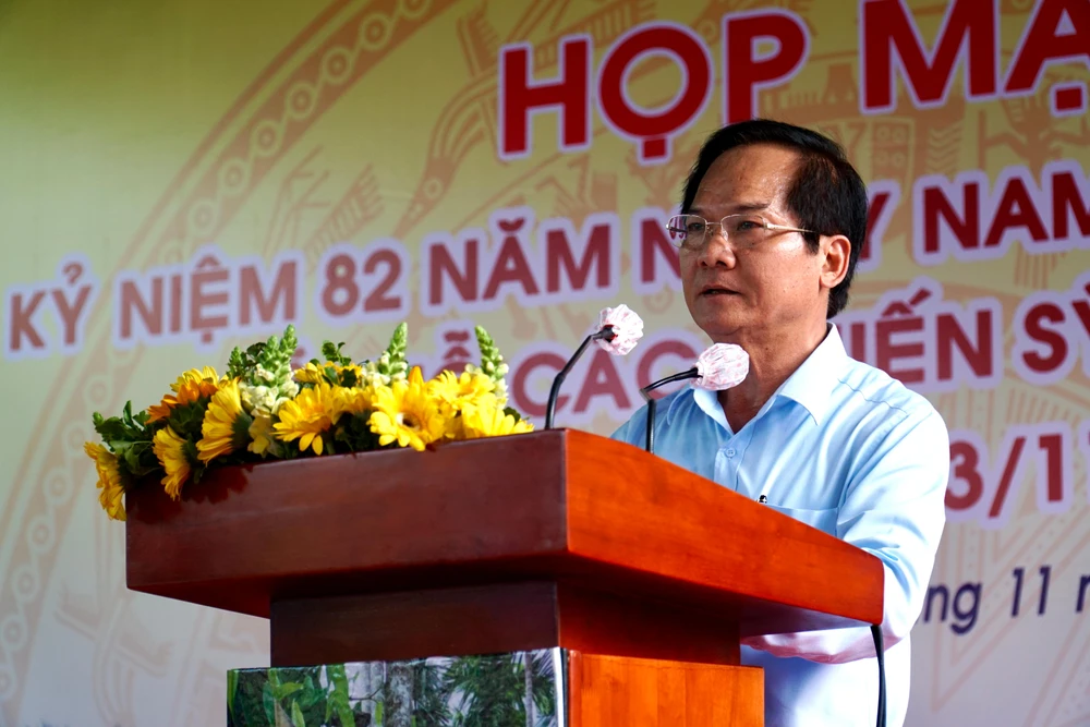 Bí thư Huyện uỷ huyện Hóc Môn Trần Văn Khuyên nhắc lại về thời khắc lịch sử cuộc khởi nghĩa Nam kỳ. Ảnh: BẢO PHƯƠNG