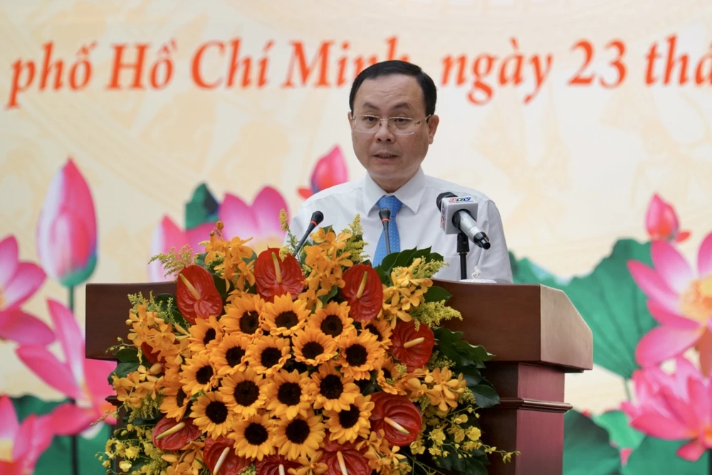 Ông Nguyễn Văn Hiếu, Phó Bí thư Thành ủy TP.HCM, phát biểu tại hội nghị. Ảnh: BẢO PHƯƠNG