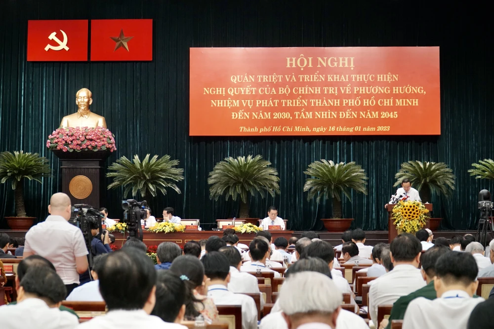 Toàn cảnh hội nghị diễn ra sáng 16-1. Ảnh: BẢO PHƯƠNG