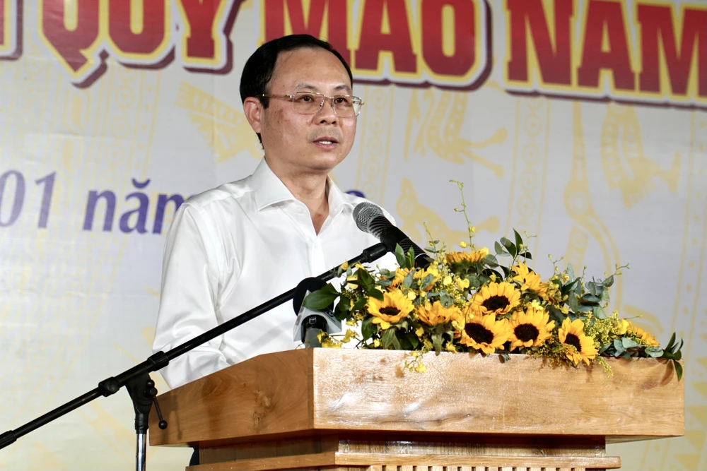 Phó Bí thư Thành ủy TP.HCM Nguyễn Văn Hiếu phát biểu tại chương trình. Ảnh: BẢO PHƯƠNG