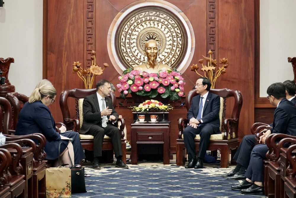 Toàn cảnh buổi tiếp. Ảnh: BẢO PHƯƠNG