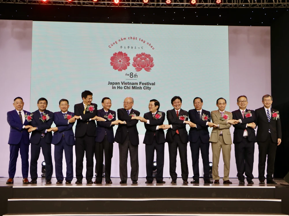 Các đại biểu tại lễ khai mạc. Ảnh: BẢO PHƯƠNG