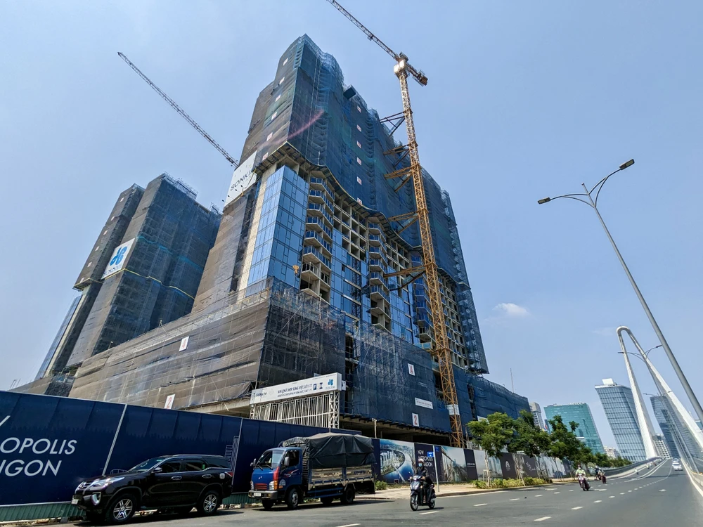 Dự án khu phức hợp Sóng Việt tại tại lô đất 1-17 Khu đô thị mới Thủ Thiêm, TP Thủ Đức. Ảnh: BẢO PHƯƠNG