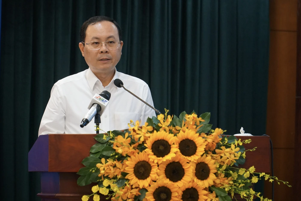 Phó Bí thư Thành ủy TP.HCM Nguyễn Văn Hiếu phát biểu chỉ đạo hội nghị. Ảnh: BẢO PHƯƠNG