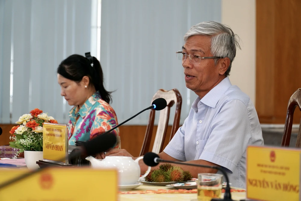 Phó Chủ tịch UBND TP.HCM Võ Văn Hoan lưu ý một số vấn đề với huyện Cần Giờ. Ảnh: BẢO PHƯƠNG Phó Chủ tịch UBND TP.HCM Võ Văn Hoan lưu ý một số vấn đề với huyện Cần Giờ. Ảnh: BẢO PHƯƠNG