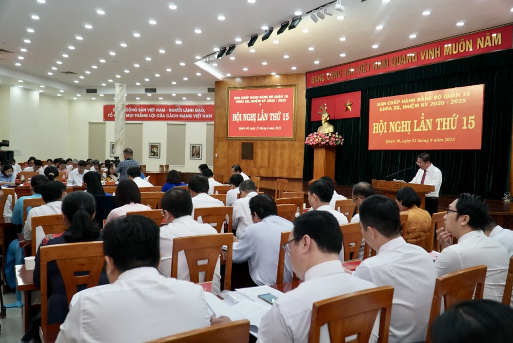 Toàn cảnh Hội nghị lần thứ 15 của Ban Chấp hành Đảng bộ quận 10 khóa XII. Ảnh: BP Toàn cảnh Hội nghị lần thứ 15 của Ban Chấp hành Đảng bộ quận 10 khóa XII. Ảnh: BP