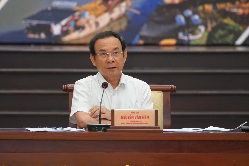 Bí thư Thành uỷ TP.HCM Nguyễn Văn Nên đồng chủ trì hội nghị. Ảnh: BẢO PHƯƠNG