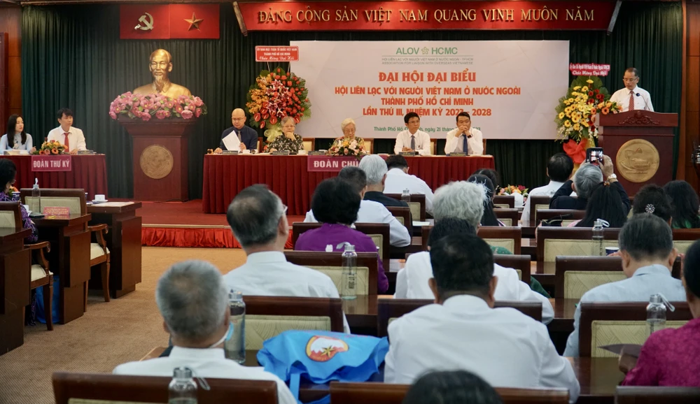 Toàn cảnh Đại hội đại biểu Hội Liên lạc với người Việt Nam ở nước ngoài TP.HCM lần thứ III, nhiệm kỳ 2023 - 2028. Ảnh: BẢO PHƯƠNG