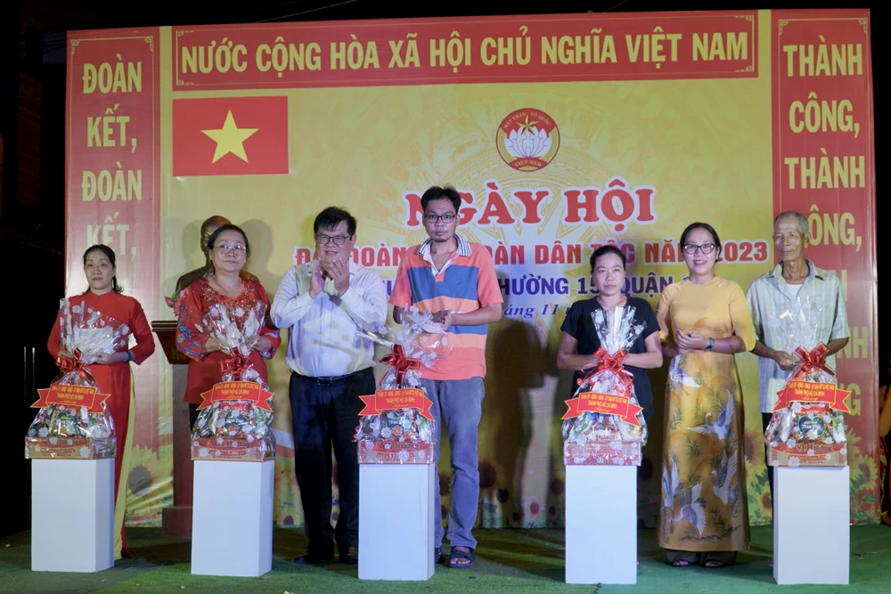 ngày hội Đại đoàn kết toàn dân tộc năm 2023 tại khu phố 7
