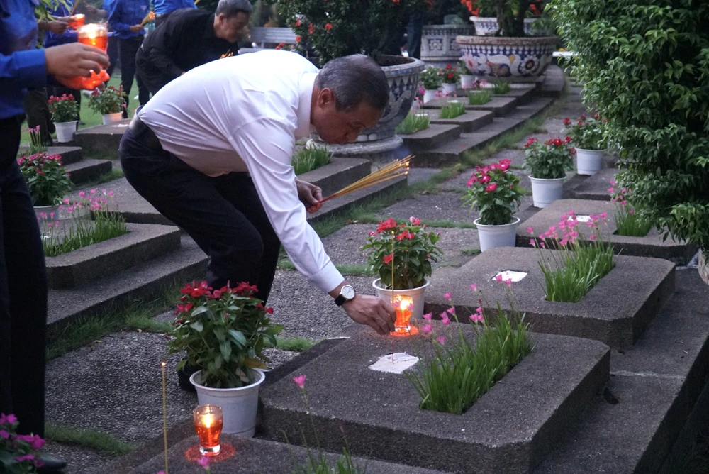 anh-hung-liet-si-6.jpg anh hùng liệt sĩ