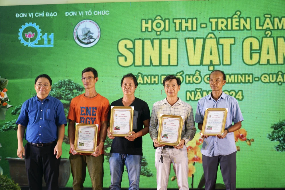 hoi-thi-trien-lam-sinh-vat-canh-1.JPG