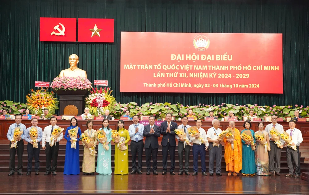 dai-hoi-dai-bieu-mttq-viet-nam-tp-9.jpg