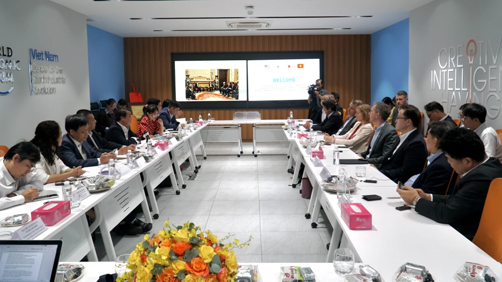 san-giao-dich-cong-nghe-13.JPG C4IR TP.HCM đề xuất lập sàn giao dịch công nghệ với Hoa Kỳ, Nhật Bản, Hàn Quốc