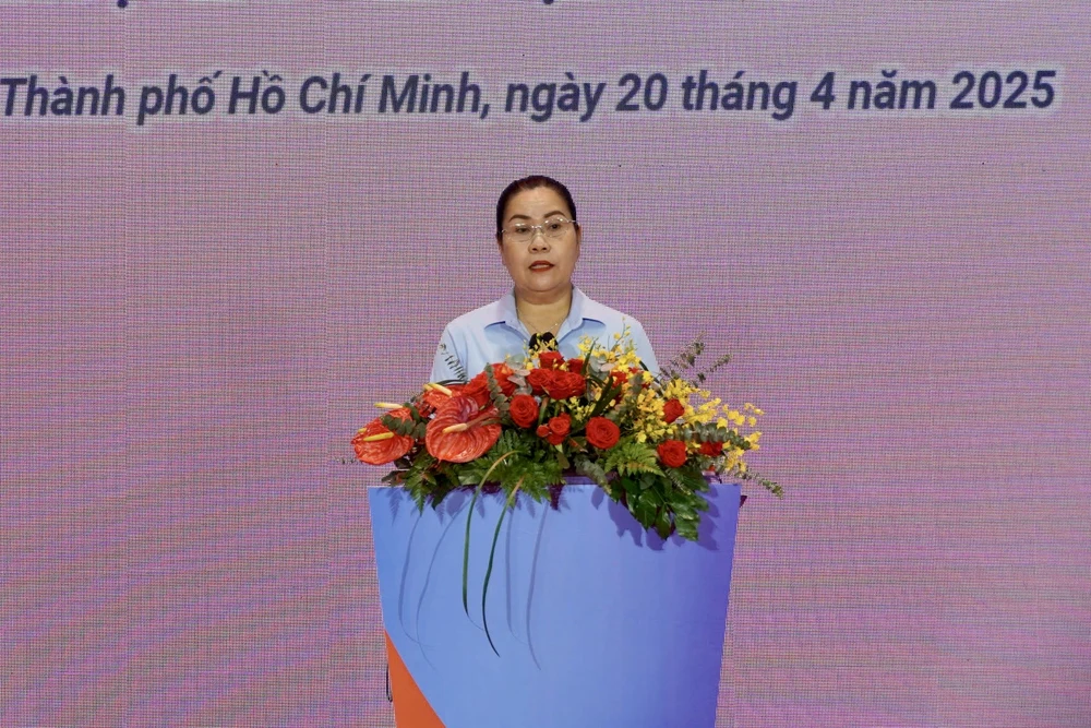 nhà dột nát