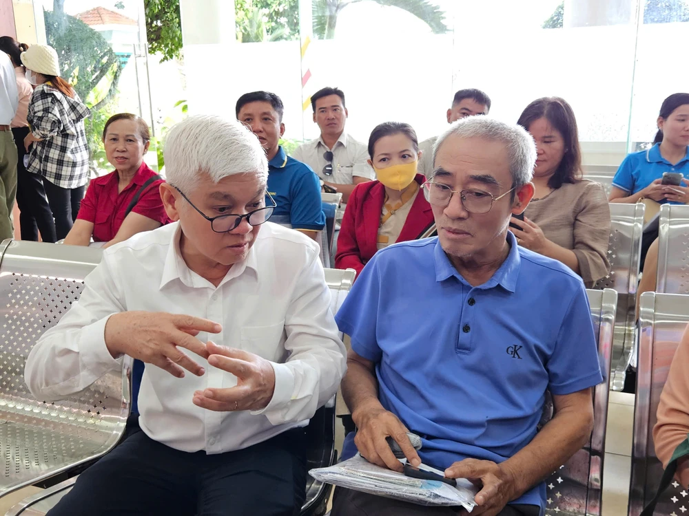 phuong-dong-hung-thuan-2.jpg Trưởng Đoàn ĐBQH TP.HCM khảo sát hoạt động chính quyền 2 cấp tại phường Đông Hưng Thuận