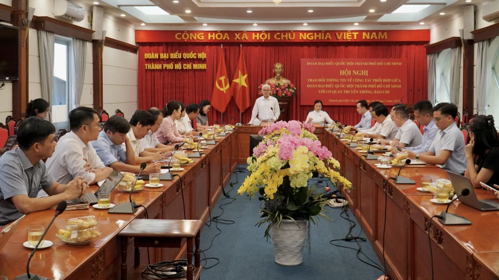 doan-dbqh-tp-3.JPG Báo chí đồng hành cùng Đoàn ĐBQH TP.HCM lan tỏa tiếng nói cử tri đến nghị trường