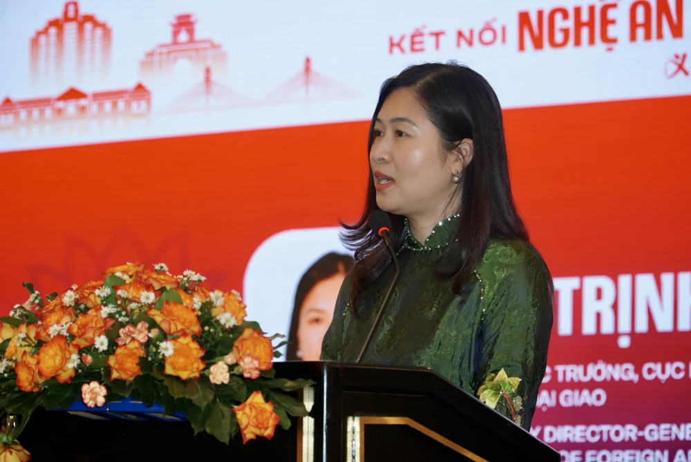 Bà Trịnh Thị Mai Phương, Phó Cục trưởng Cục Ngoại vụ và Ngoại giao văn hóa, Bộ Ngoại giao, phát biểu tại hội nghị. Ảnh: BẢO PHƯƠNG