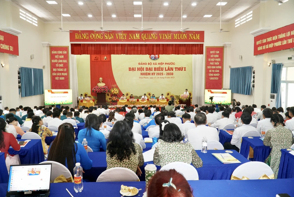 xa-hiep-phuoc-3.JPG Phó Bí thư TP.HCM đề nghị xã Hiệp Phước đẩy nhanh tiến độ dự án cầu Rạch Dơi, cầu Rạch Tôm