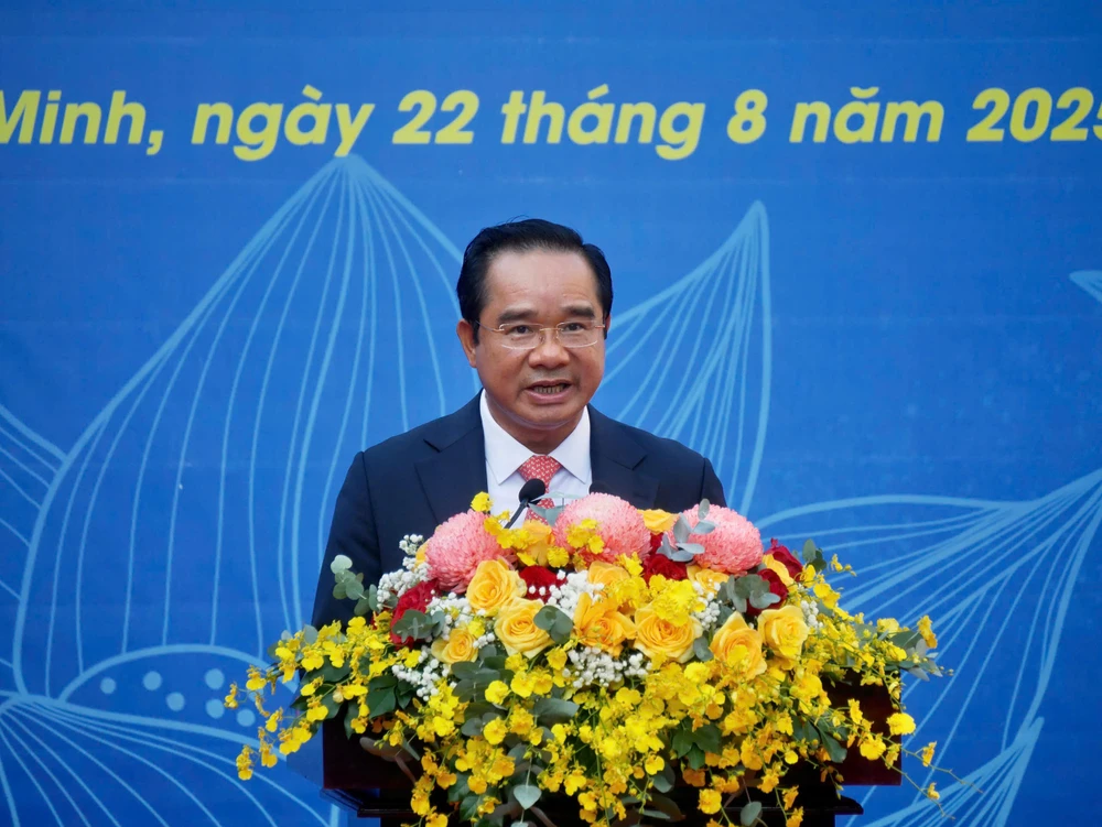 Ông Nguyễn Văn Được, Chủ tịch UBND TP.HCM, phát biểu khai mạc triển lãm. Ảnh: TRẦN LINH