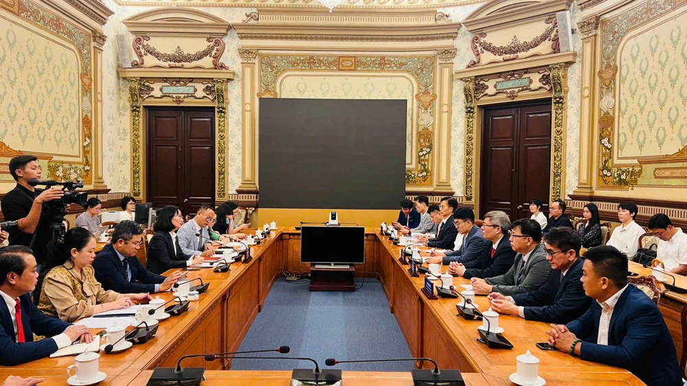 xay-dung-trung-tam-ket-noi-doi-moi-sang-tao-viet-han-1.jpg TP.HCM sẽ xây dựng trung tâm kết nối đổi mới sáng tạo Việt – Hàn, có 'thung lũng Silicon'