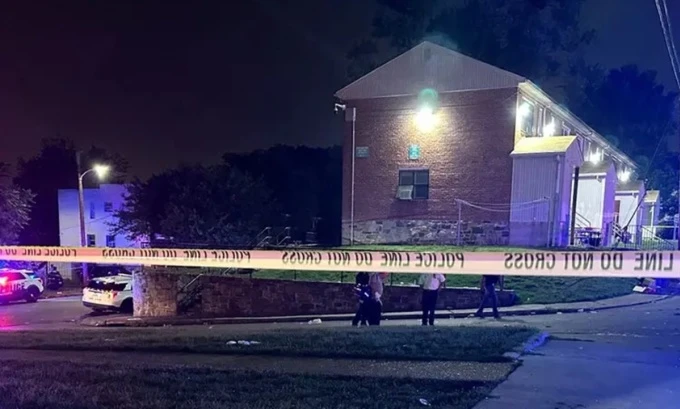 Cảnh sát phong tỏa hiện trường vụ xả súng tại TP Baltimore, bang Maryland (Mỹ) vào rạng sáng 2-7. Ảnh: BALTIMOREPOLICE.ORG Xả súng tại Marryland