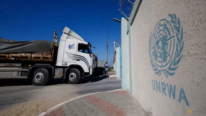 Xe nhiên liệu đầu tiên vào Gaza