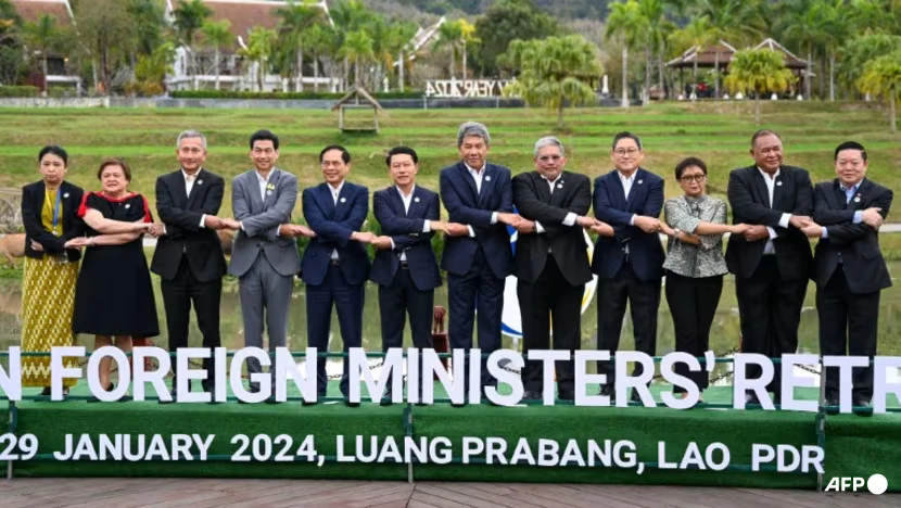 Hội nghị hẹp Bộ trưởng Ngoại giao ASEAN.jpg