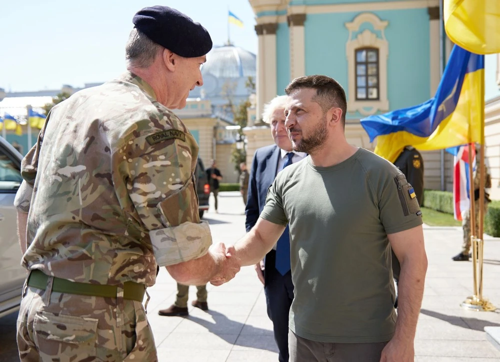 Điện Kremlin: Anh can dự trực tiếp vào Ukraine