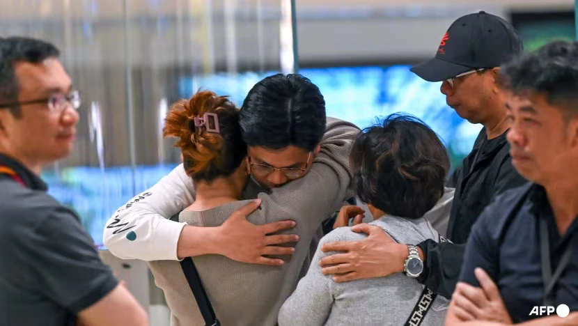 Hành khách trên chuyến bay gặp nhiễu động của Singapore kể lại giây phút kinh hoàng