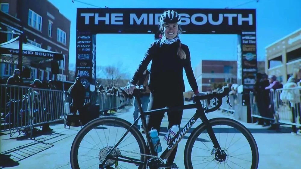 Huấn luyện viên yoga trốn ra nước ngoài, sửa mũi sau khi giết người