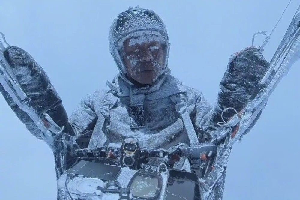 dù lượn gặp sự cố.jpg