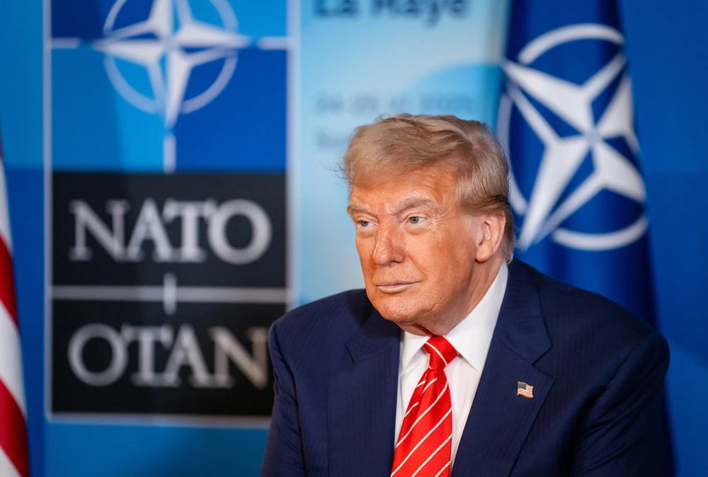 Tổng thống Trump tại Hội nghị Thượng đỉnh NATO 2025.jpg