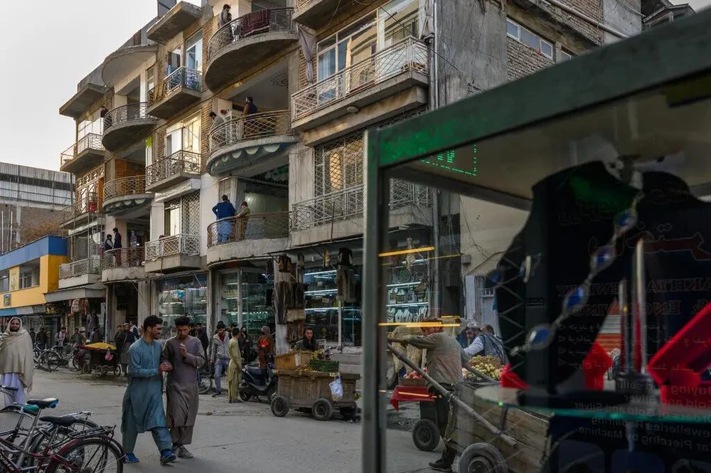 'Những cơn bão' quét qua nền kinh tế Afghanistan