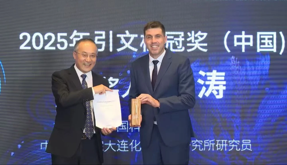 Nobel Hóa học 2025: Sẽ gọi tên nhà khoa học châu Á?