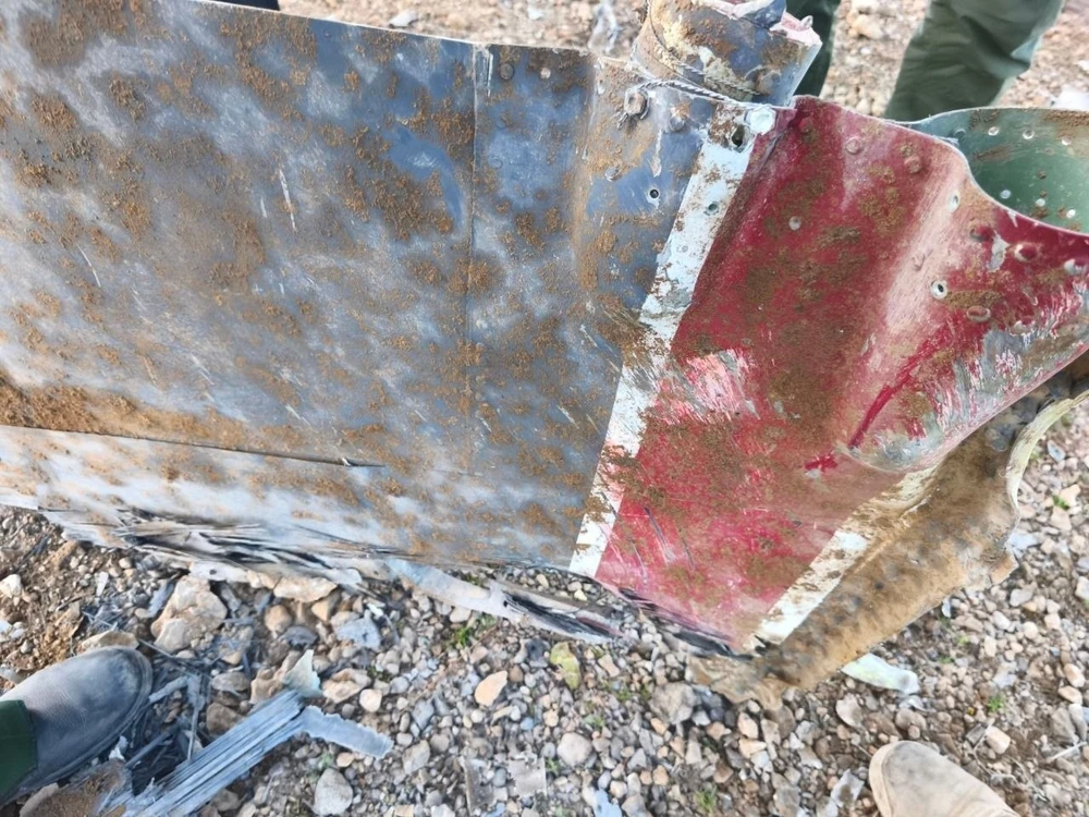 HE9fYN2bkAAJor1.jfif