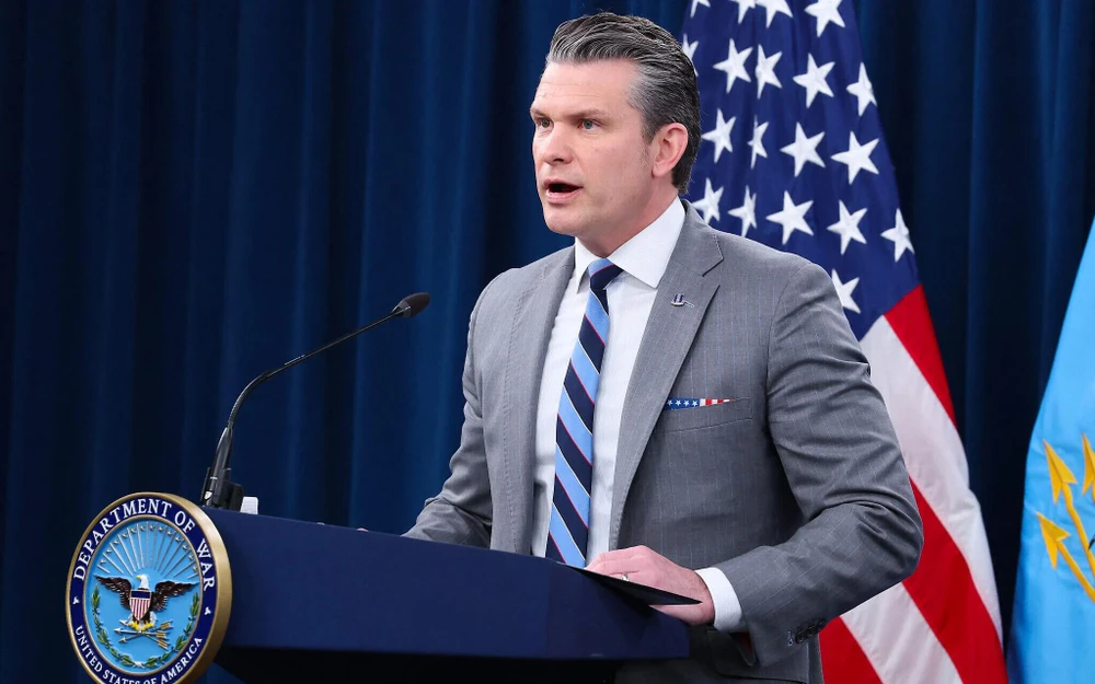 Ong-Hegseth-noi-viec-di-qua-eo-bien-Hormuz.jpg