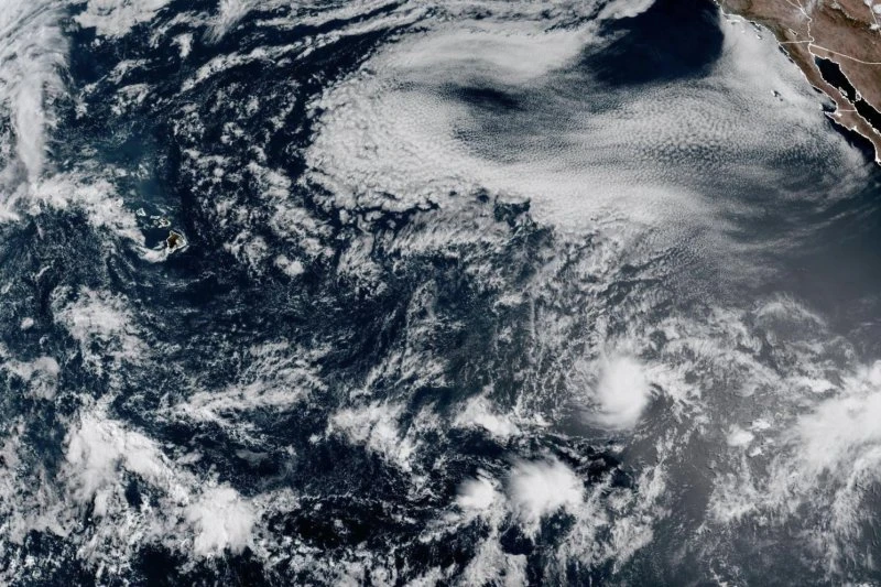 Tropical-Storm-Amanda-forms-in-eastern-Pacific.jpg
