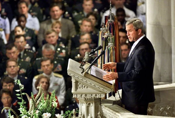 Chùm ảnh kỷ niệm 13 năm ngày khủng bố 11-9 ảnh 8