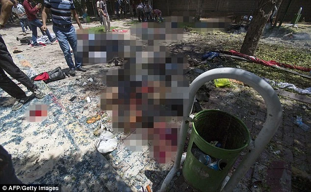 Chùm ảnh đau thương vụ đánh bom tự sát tại Thổ Nhĩ Kỳ ảnh 9