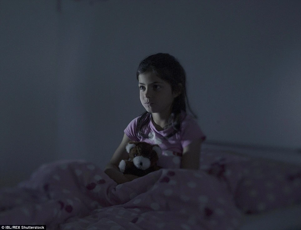 'Rơi nước mắt' vì bộ ảnh trẻ Syria ngủ bờ ngủ bụi ảnh 12