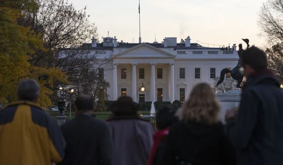 Bắt giữ người đàn ông nhảy rào vào Nhà trắng ảnh 1