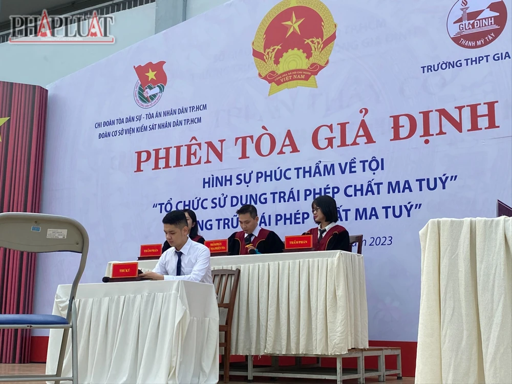 phiên tòa giả định về ma túy